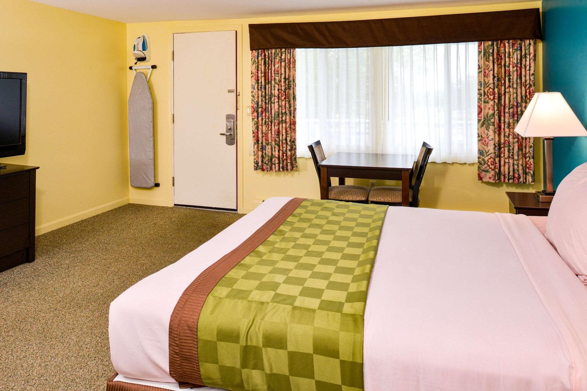 Rodeway Inn Orleans - Cape Cod Экстерьер фото