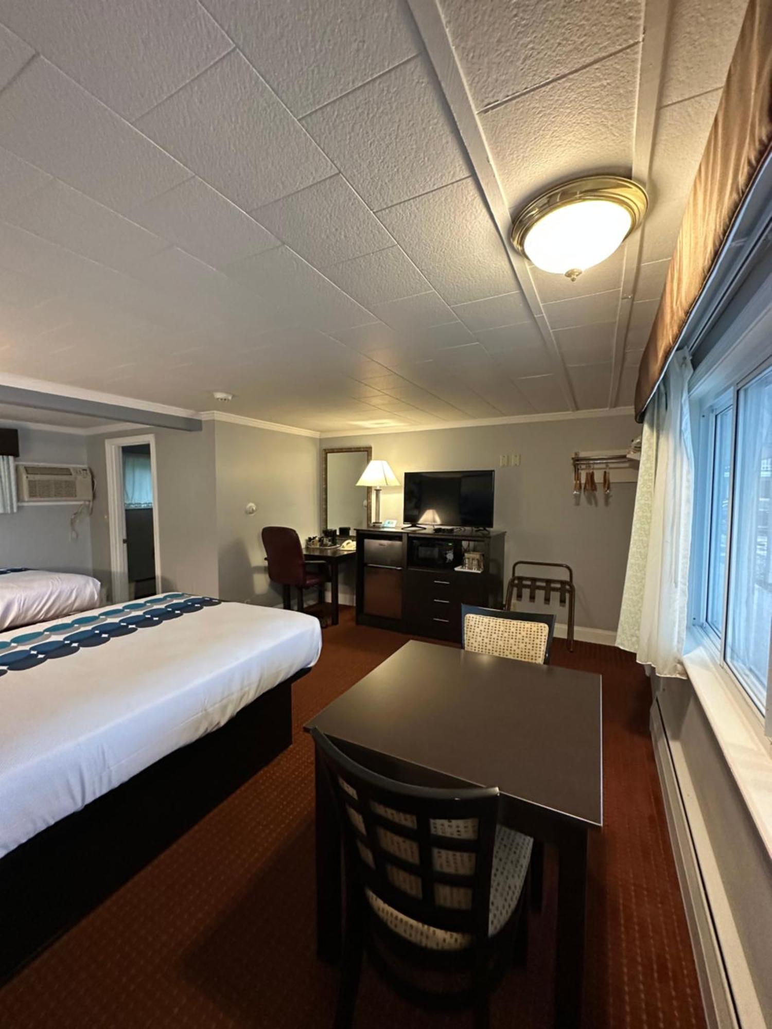 Rodeway Inn Orleans - Cape Cod Экстерьер фото
